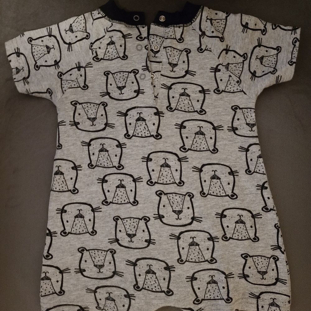 Gerber Romper Set - Picture 8 of 9